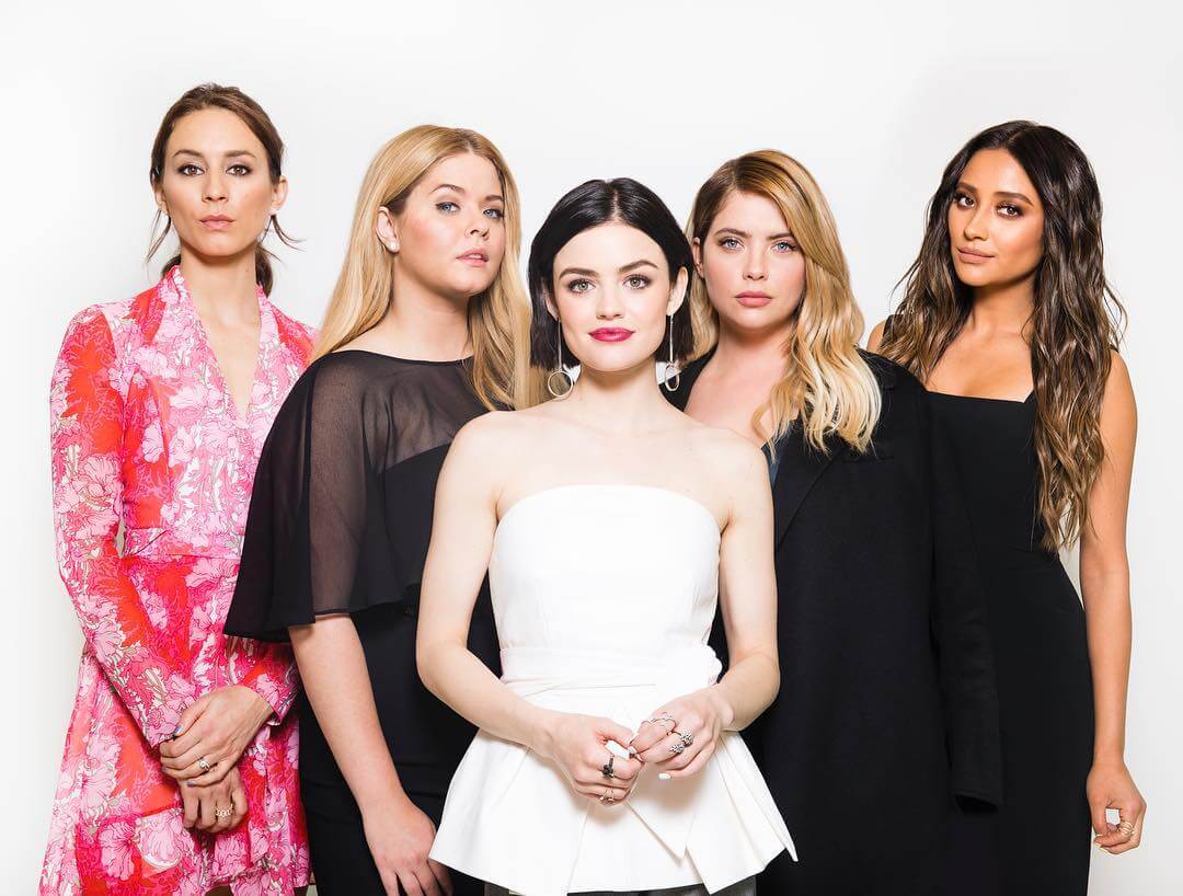 This "Pretty Little Liars" Star Just Gave Birth To Her ...