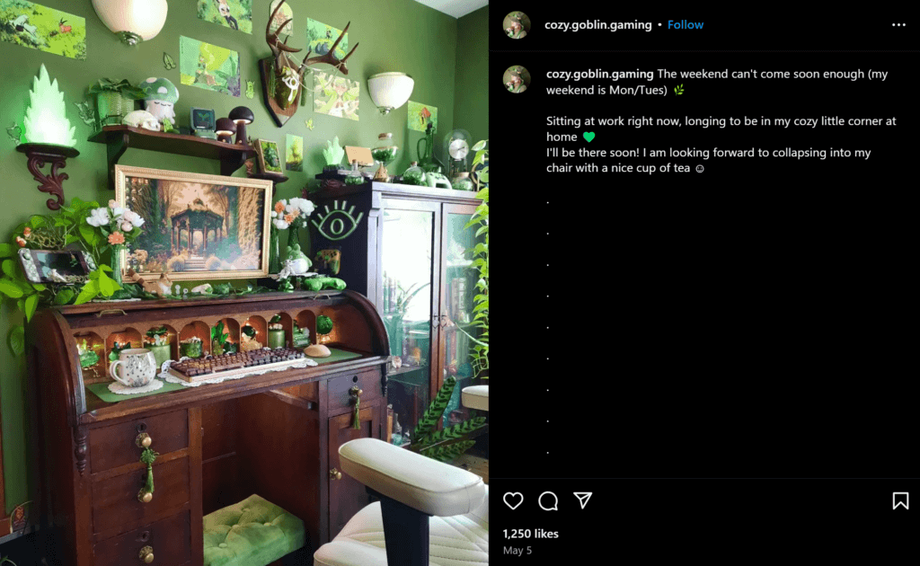 Maximalist decor example from Instagram