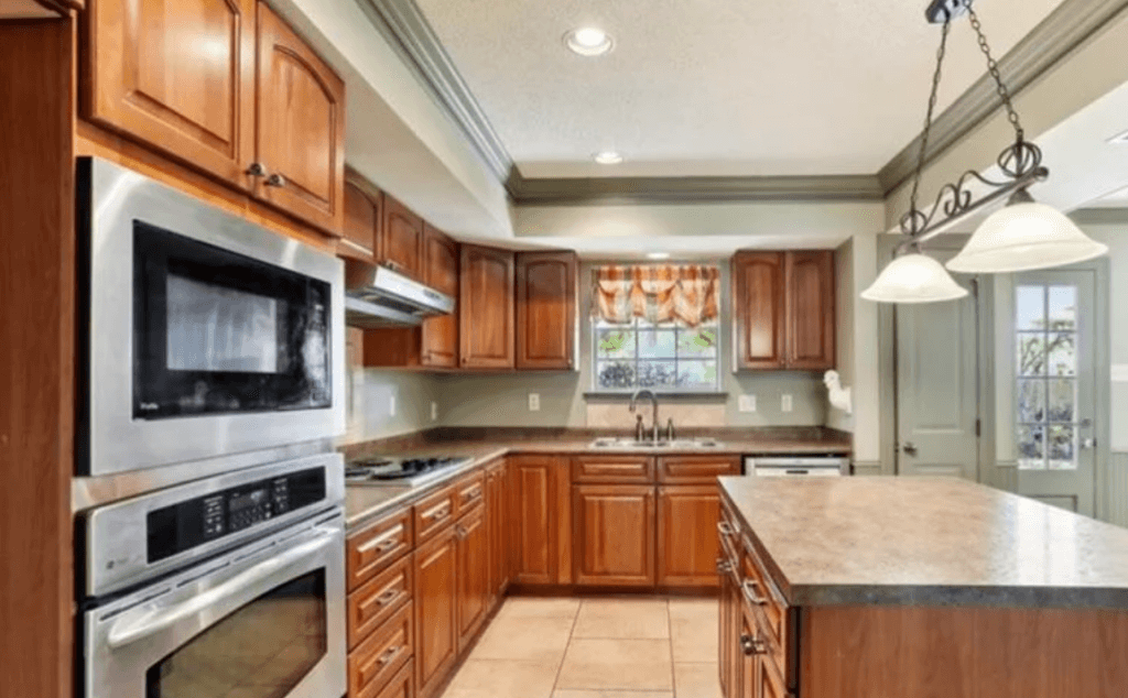 2000s kitchen with laminate countertops