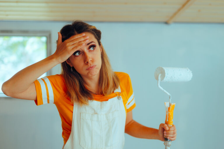 Unhappy lady finding it difficult to renovate by herself