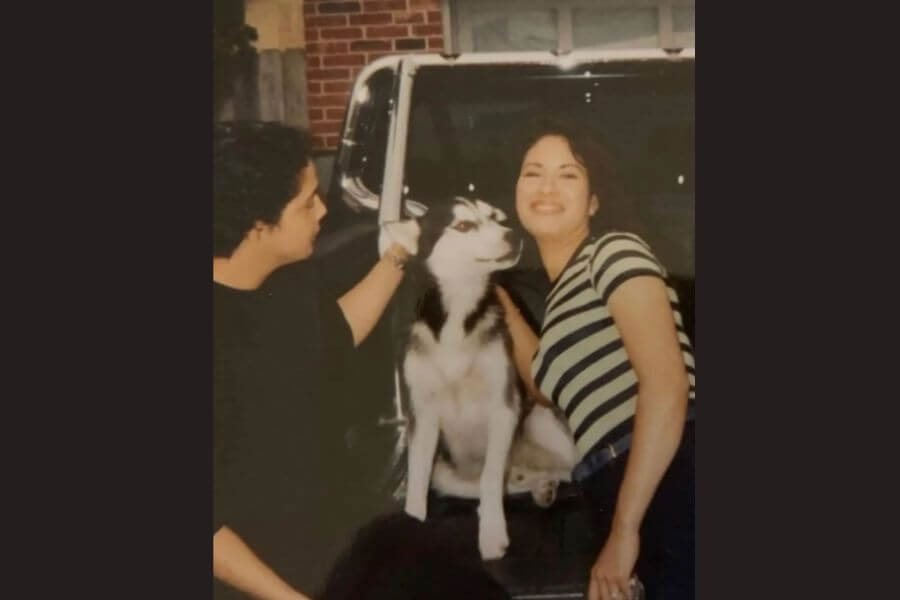 Selena with Chris Perez and a Dog