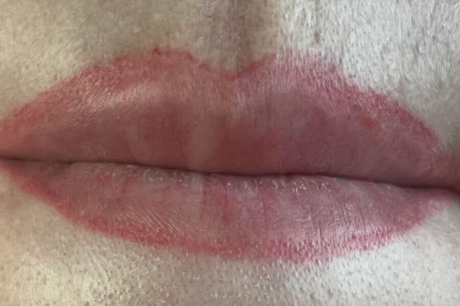 Bad lipstick job