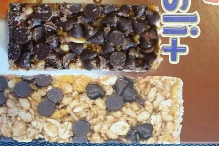 granola bar with lots of chocolate chips