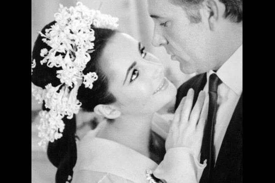 Elizabeth Taylor and Richard Burton