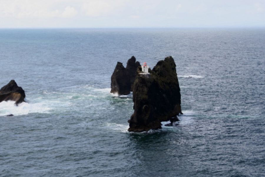 Þrídrangar Lighthouse