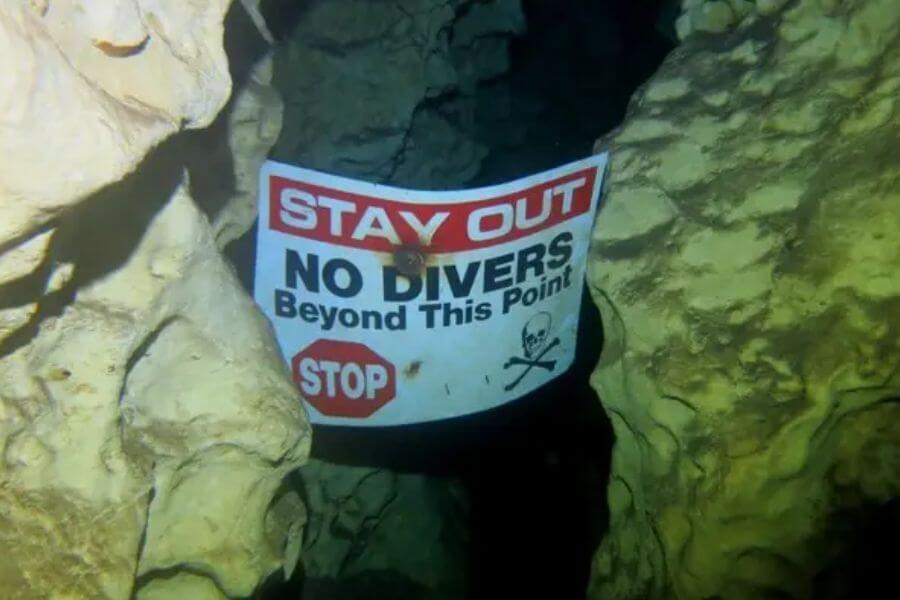 underwater sign