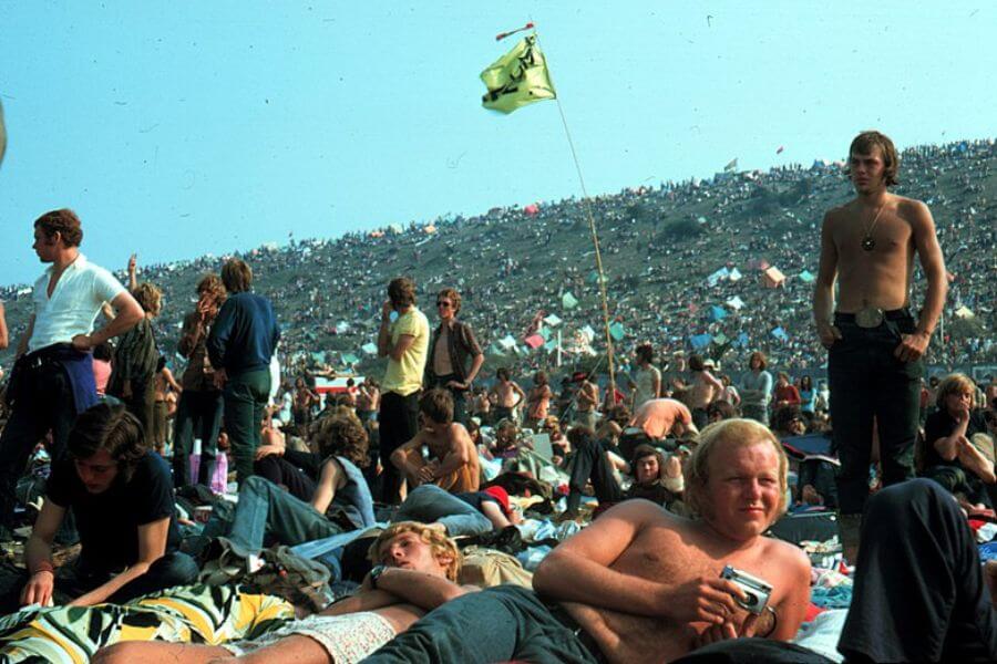 woodstock crowd