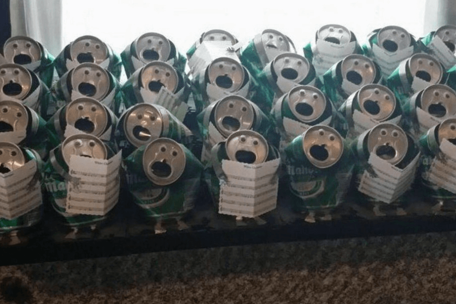 crushed soda cans that look like a choir