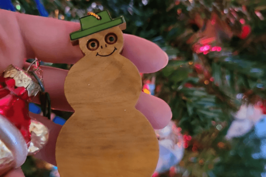 wooden snowman 