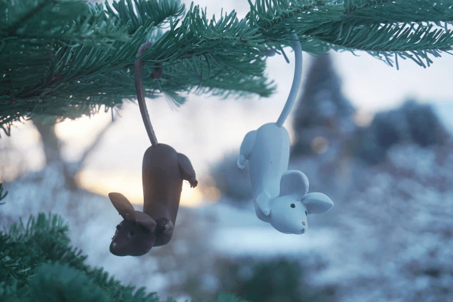 mice hanging on the christmas tree