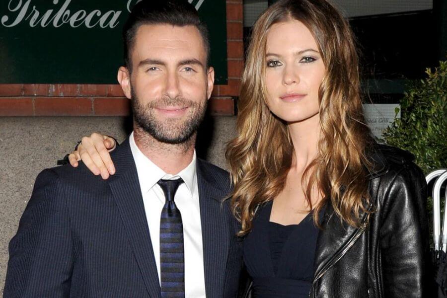 Adam Levine  Behati Prinsloo