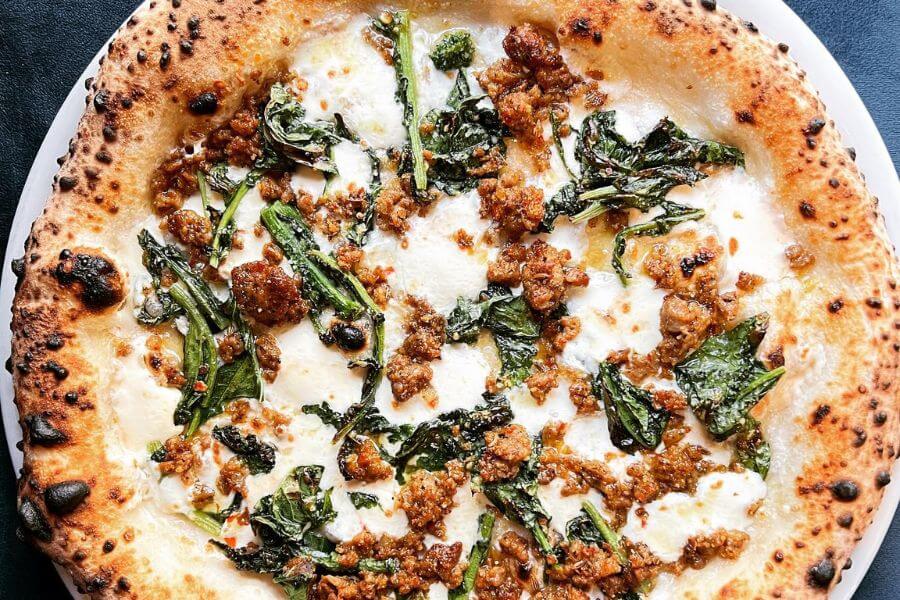 saliciccia pizza