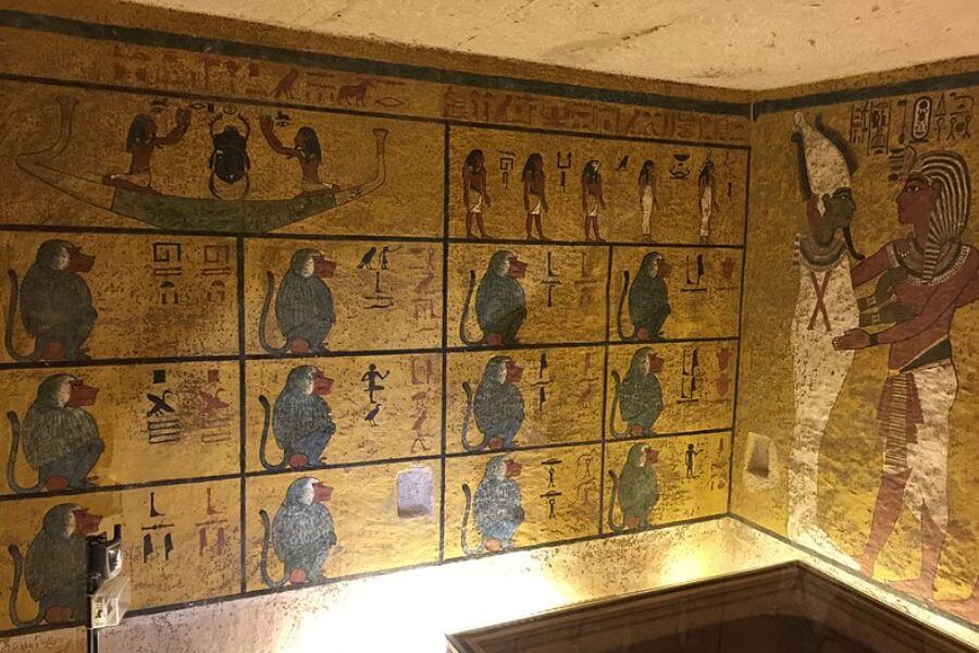 Inside Pharaoh Tutankhamun's tomb, 18th dynasty