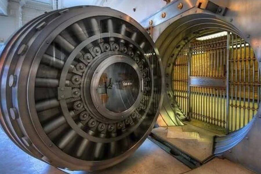 massive 22 ton vault door