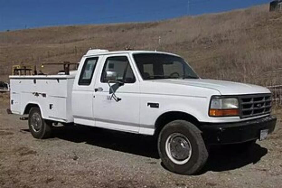 white pick up truck