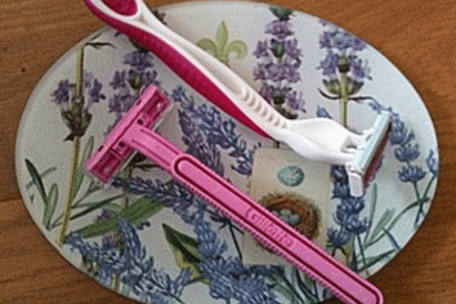 Pink shaving razors