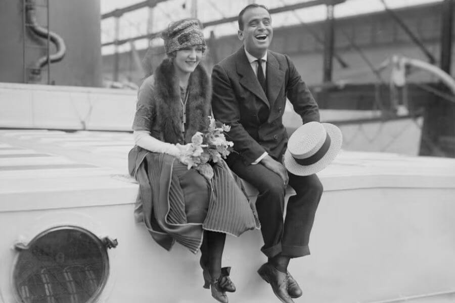 Mary Pickford and Doglas Fairbanks