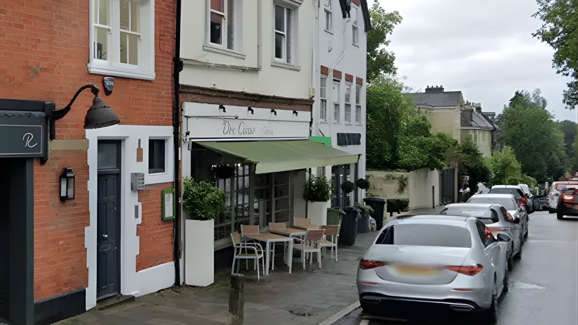 Screenshot of restaurant’s farewell post displayed on a computer screen