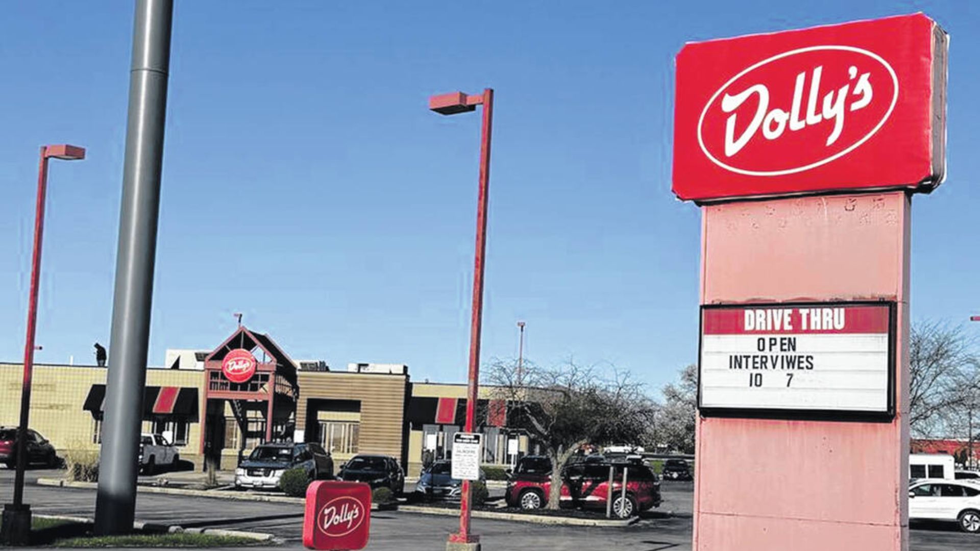 Exterior view of Dolly’s Burgers and Shakes in Troy