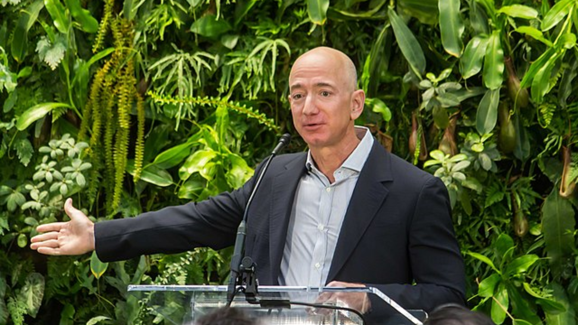 Jeff Bezos giving speech