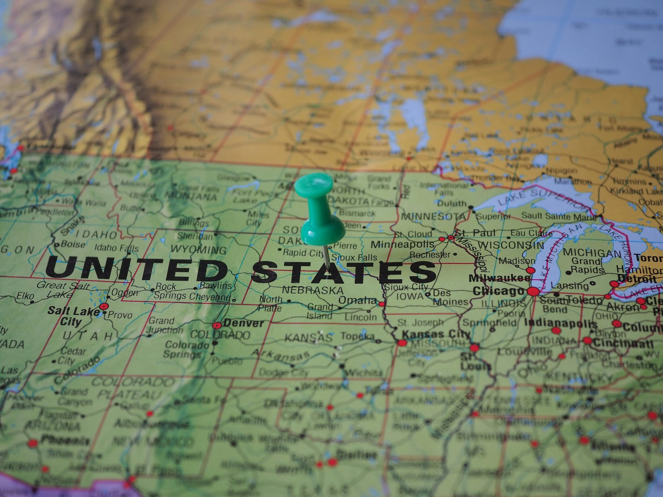 Map of the United States with a pushpin marking a central location near the Midwest region.